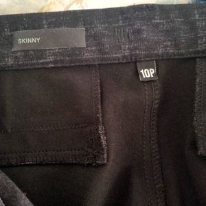 Kut from the cloth straight leg black Ponte pants